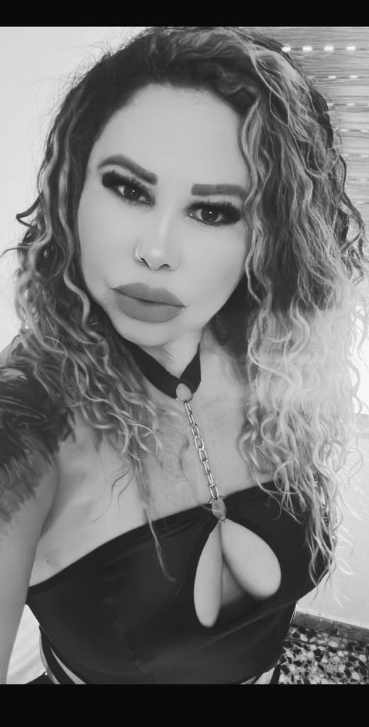 Chica busca chico en Teruel: 