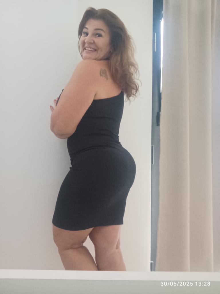 612260847: Chica busca chico en La Coruña