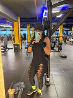 610402298: Chica busca chico en Madrid