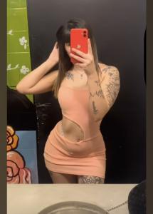 631364311: Chica busca chico en Navarra