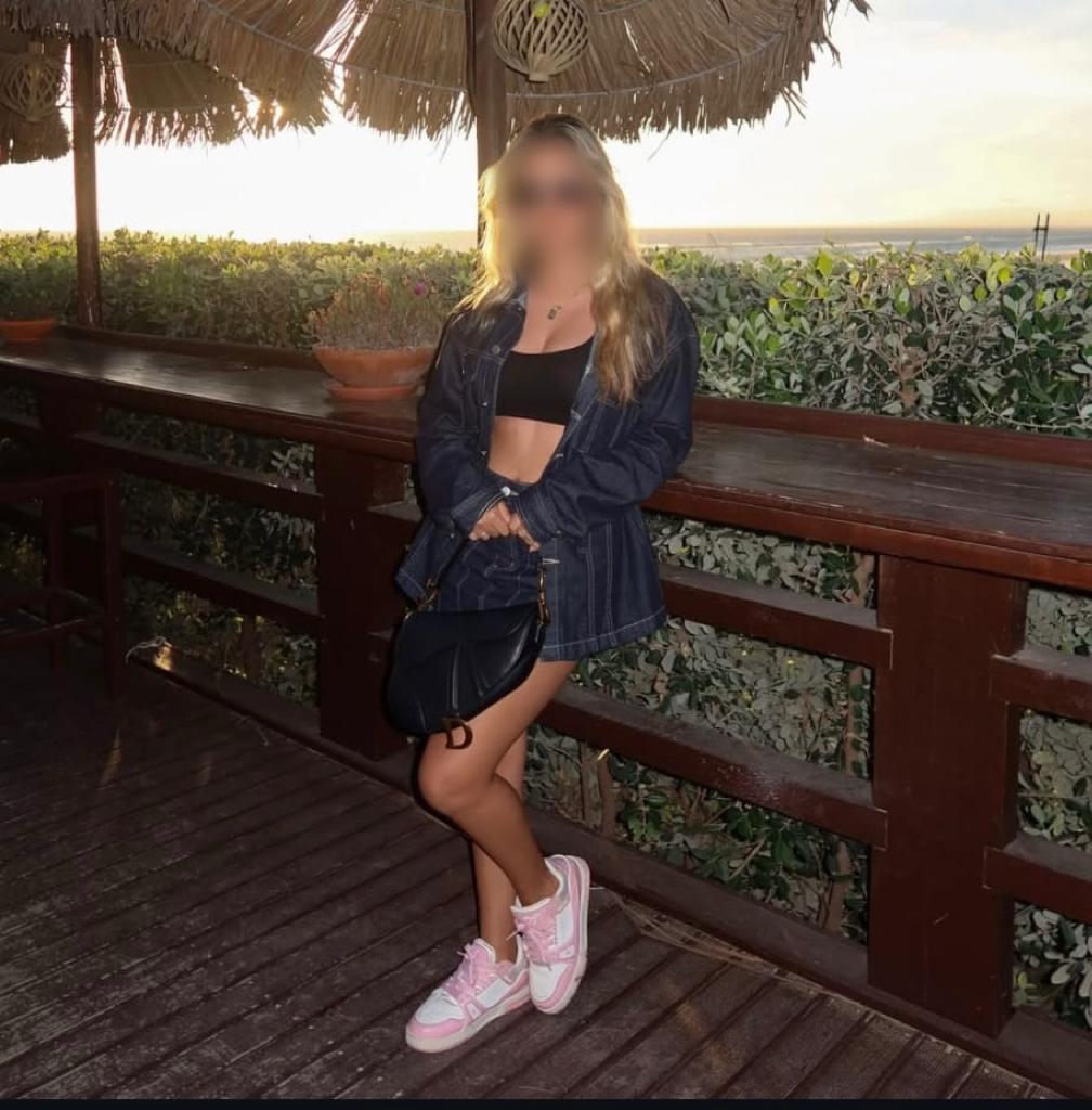641269250: Chica busca chico en Orense
