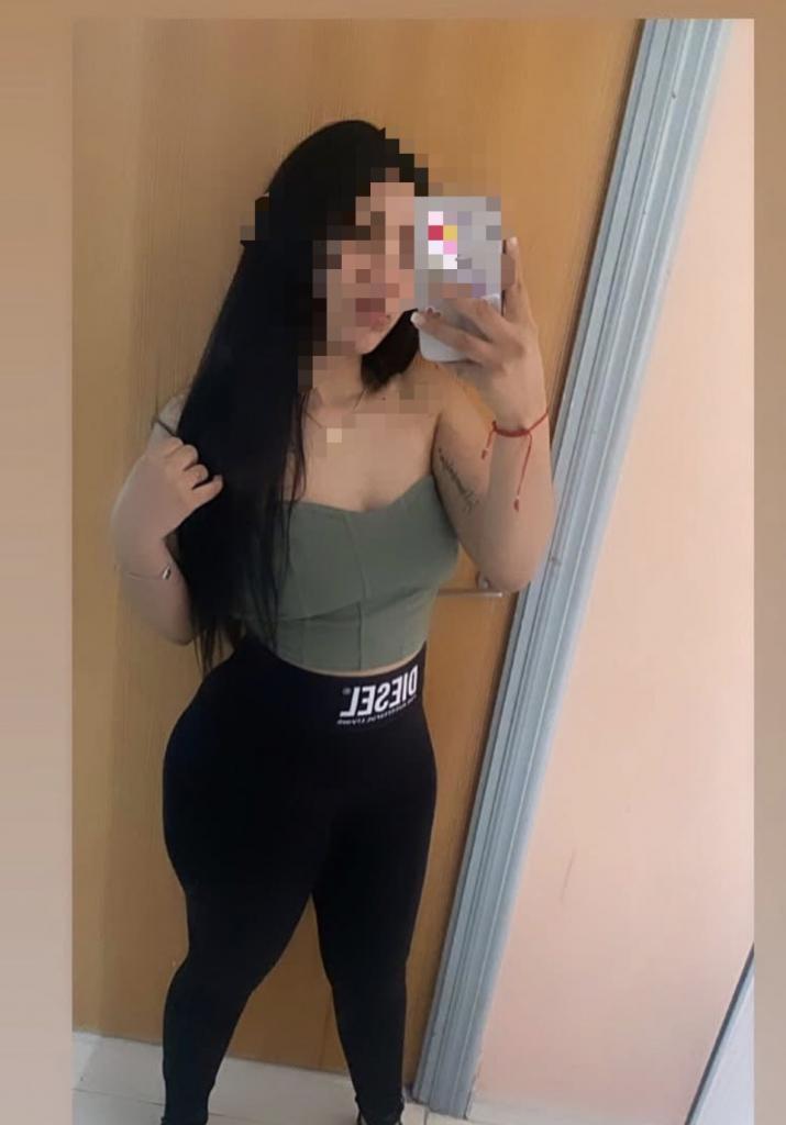 Chica busca chico en Granada: 