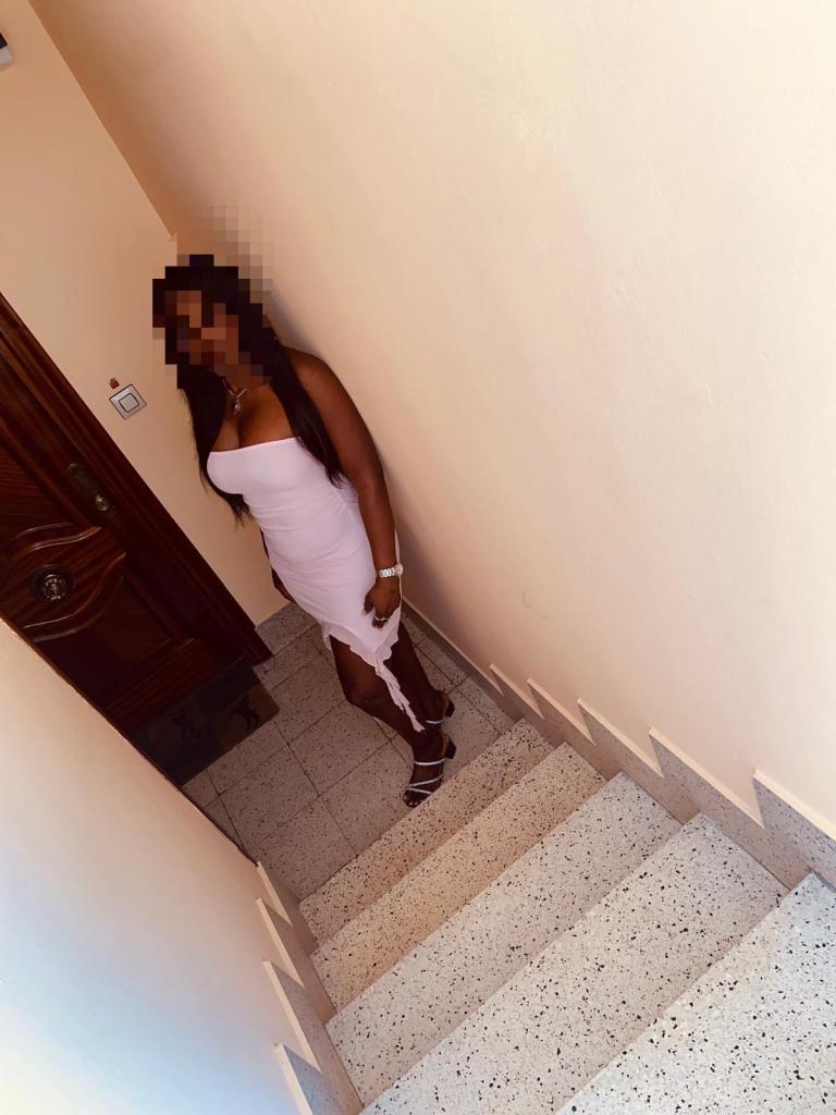 611020583: Chica busca chico en Asturias