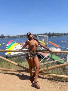 745047371: Chica busca chico en Pontevedra