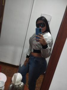 613821179: Chica busca chico en Barcelona