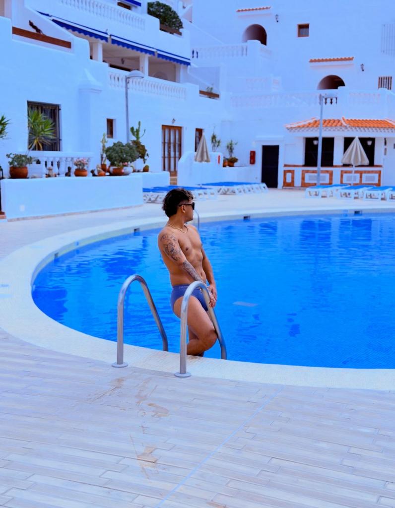 674713300: Chico busca chica en Tenerife