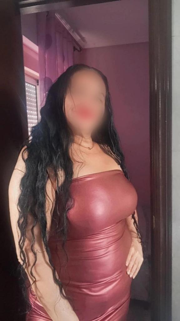 643368886: Chica busca chico en Asturias