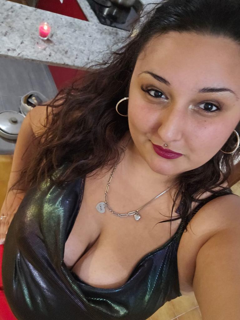 641976418: Chica busca chico en Madrid