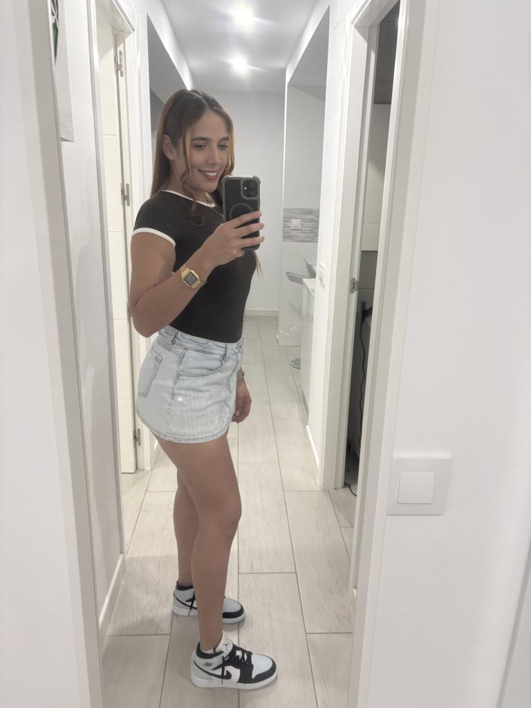 666416714: Chica busca chico en Granada