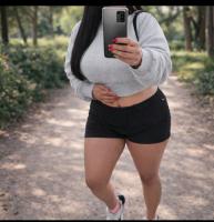 645886875: Chica busca chico en Madrid