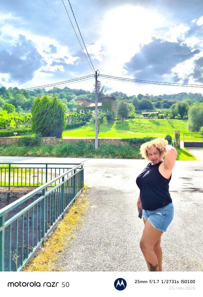 614932780: Chica busca chico en Asturias