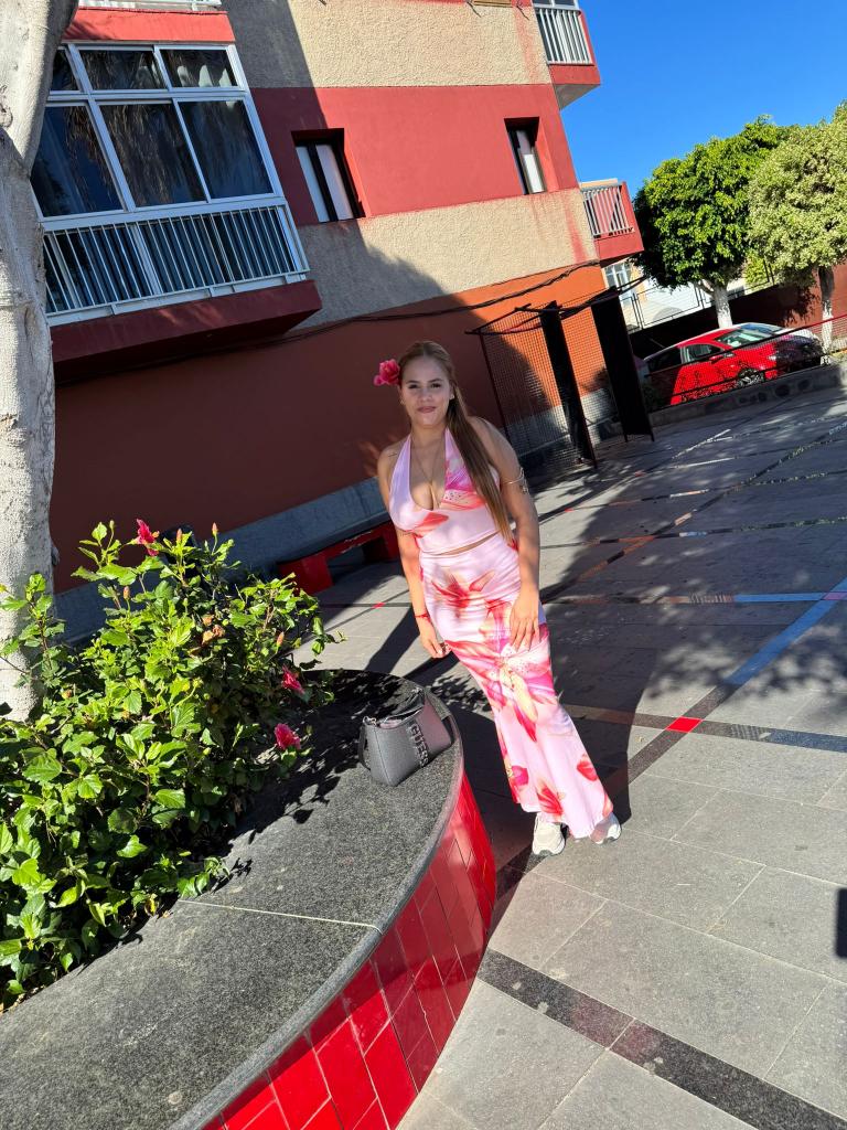 Chica busca chico en Sevilla: 
