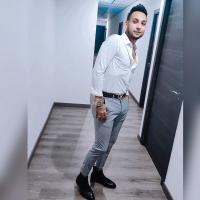 627654530: Chica busca chico en Gerona