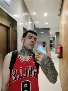 Chico busca chica en Valencia: 