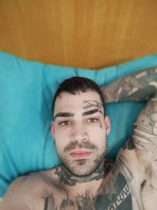 Chico busca chica en Valencia: 