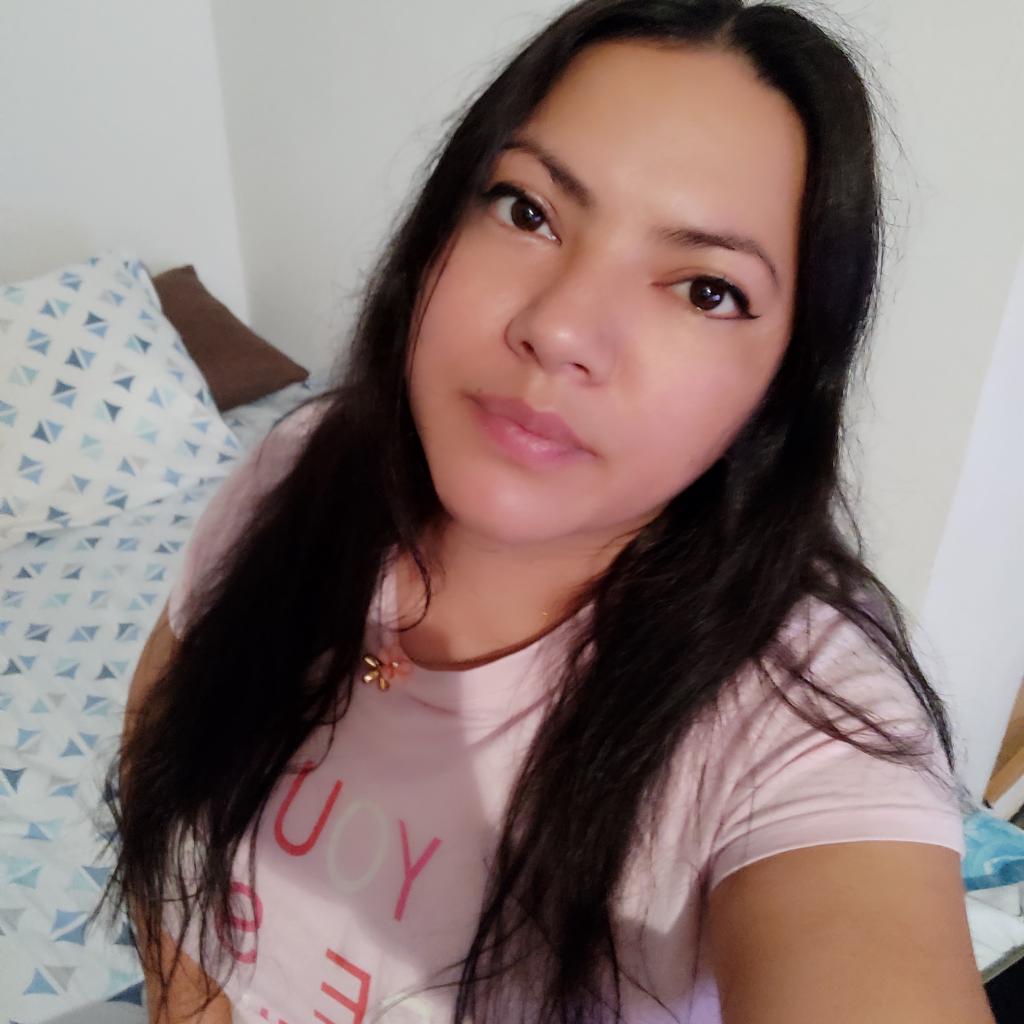 643370618: Chica busca chico en La Coruña