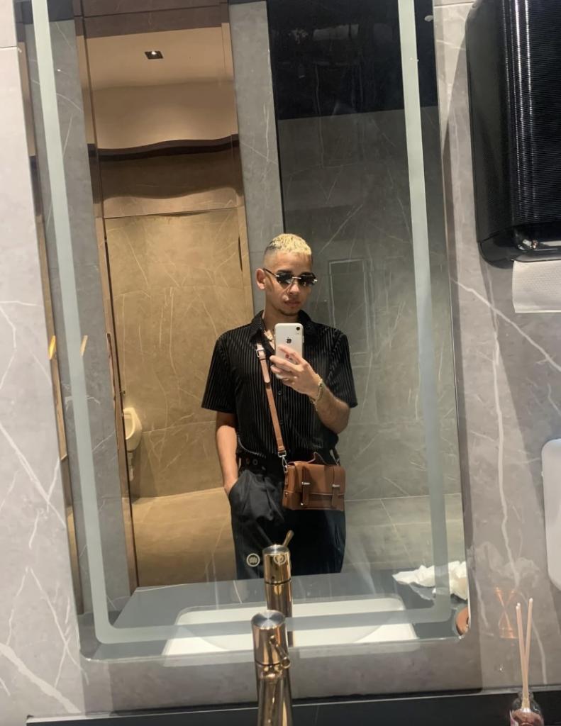 Chico busca chica en Las Palmas: 