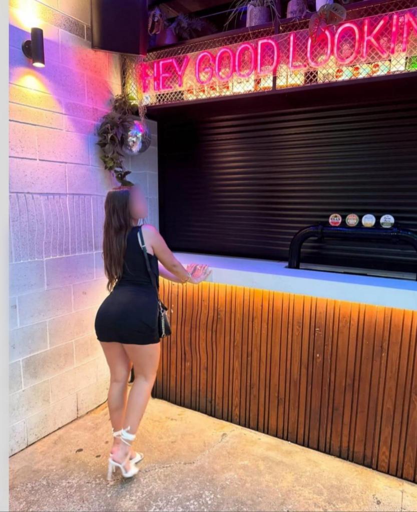 Chica busca chico en Lérida: 