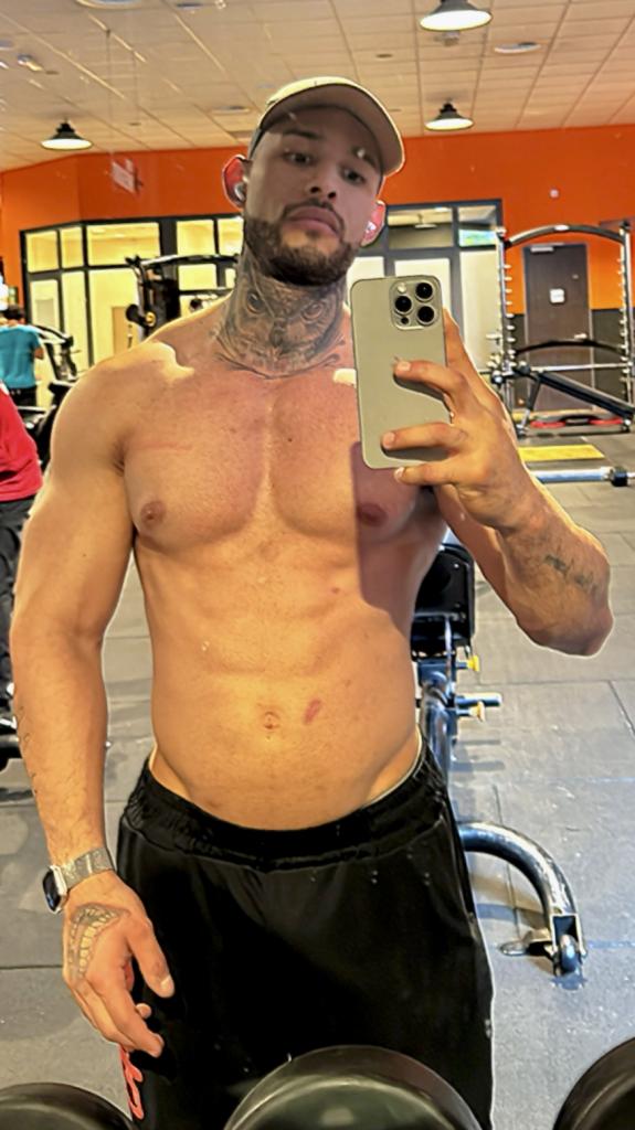 631253830: Chico busca chica en Barcelona