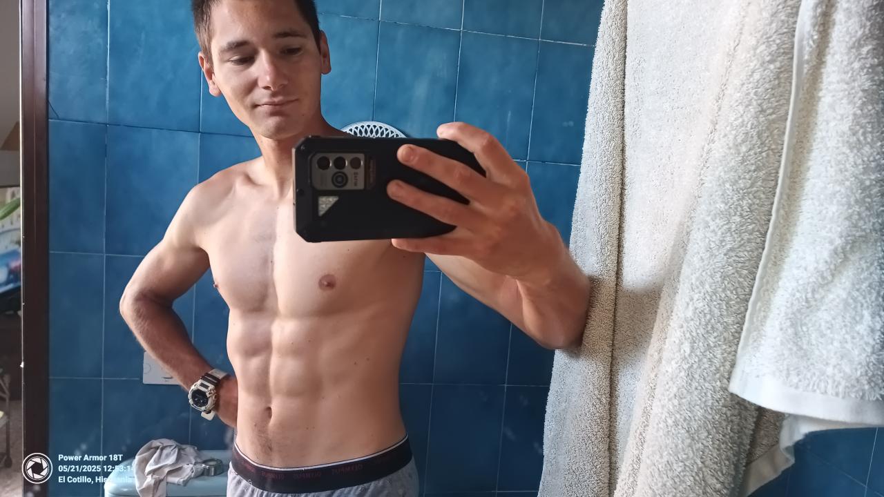 611487938: Chico busca chica en Las Palmas