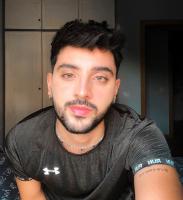 637705099: Chico busca chica en Ceuta