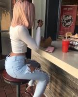 643376443: Chica busca chico en Mallorca