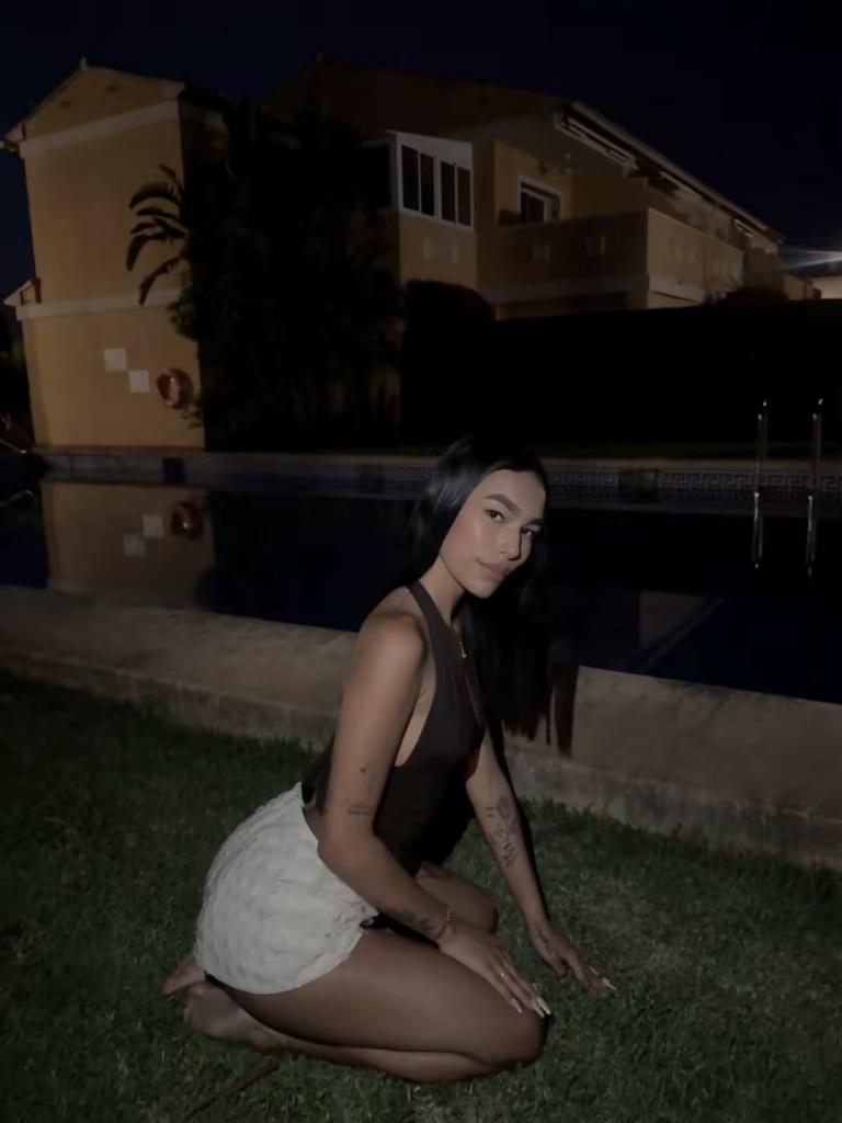 647720453: Chica busca chico en Alicante