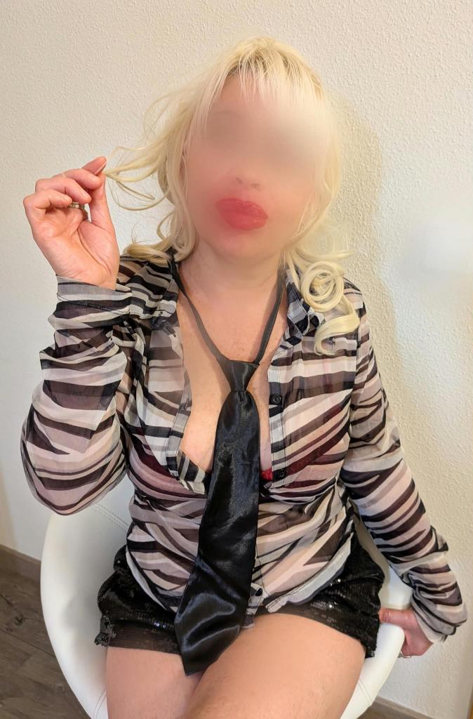 Chica busca chico en Alicante: 