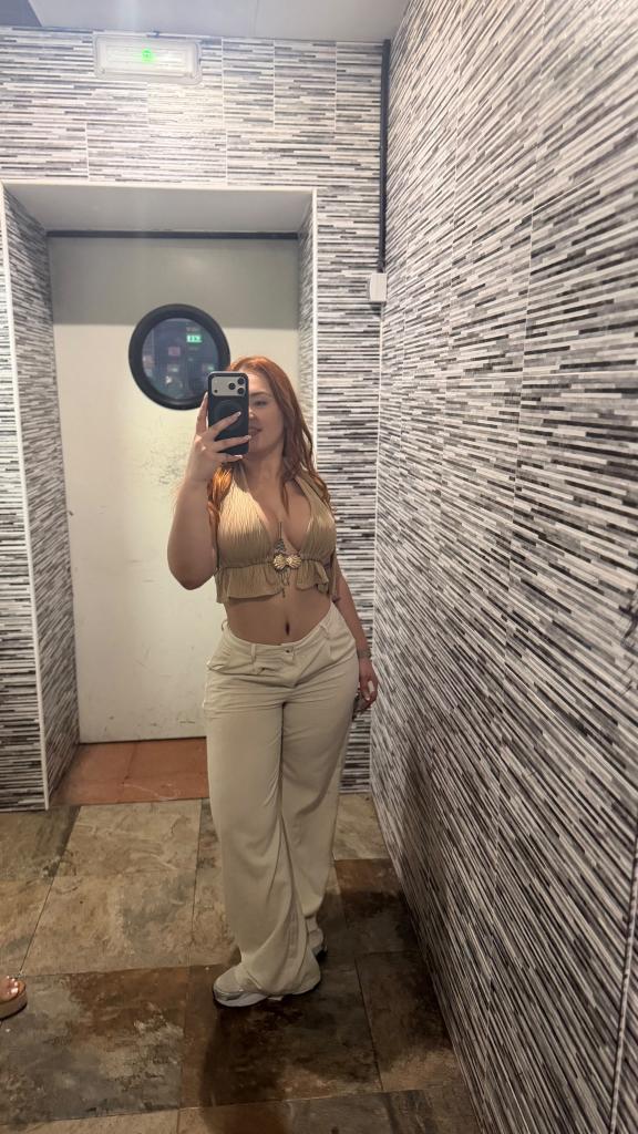 Chica busca chico en Valencia: Chica busca chico