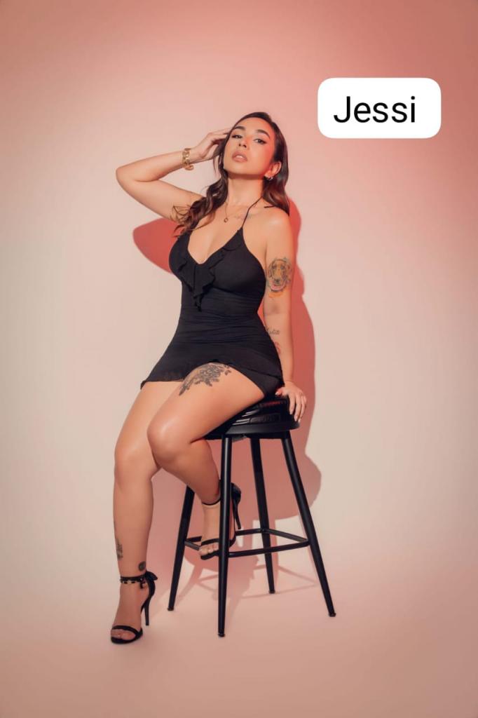 634811240: Chica busca chico en Cádiz