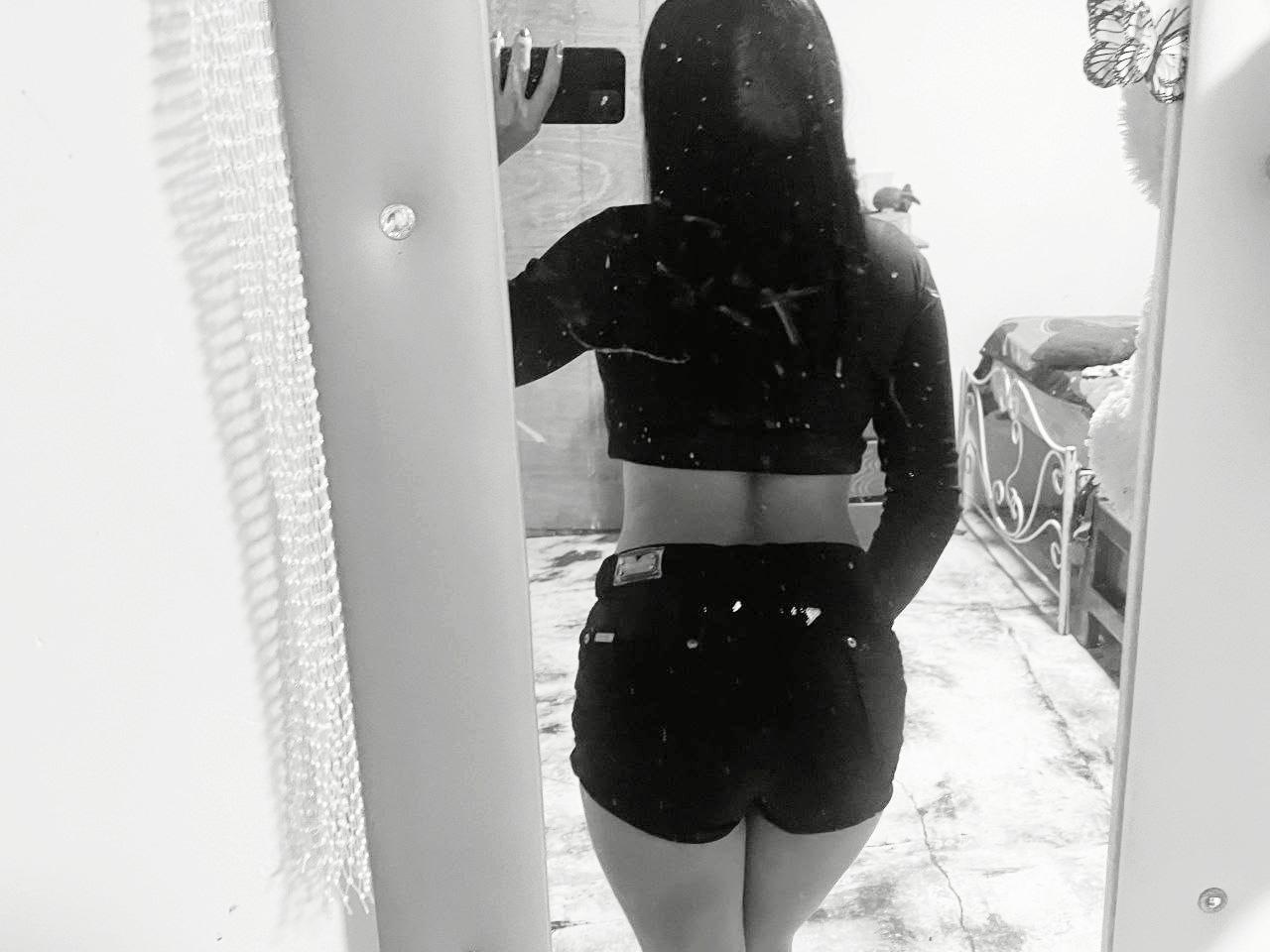 Chica busca chico en Huelva: 