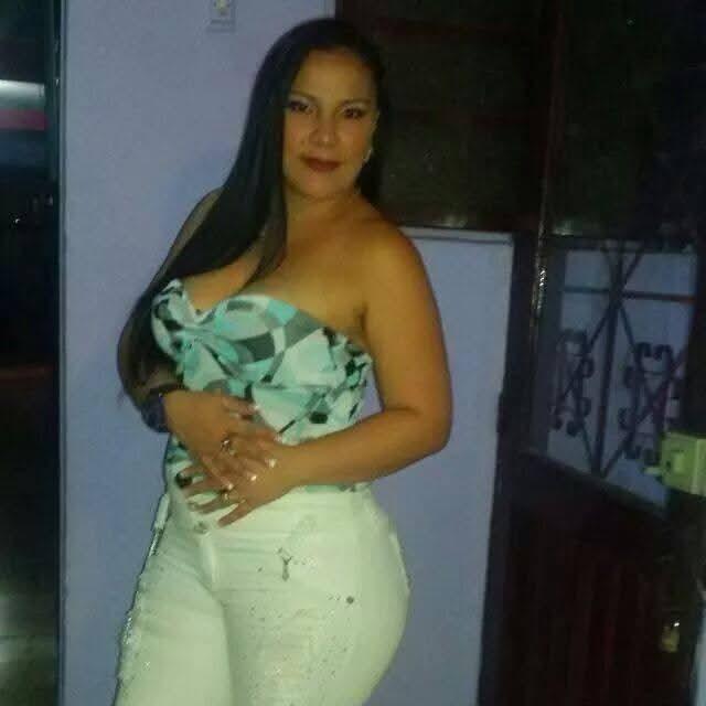 Chica busca chico en Tenerife: 