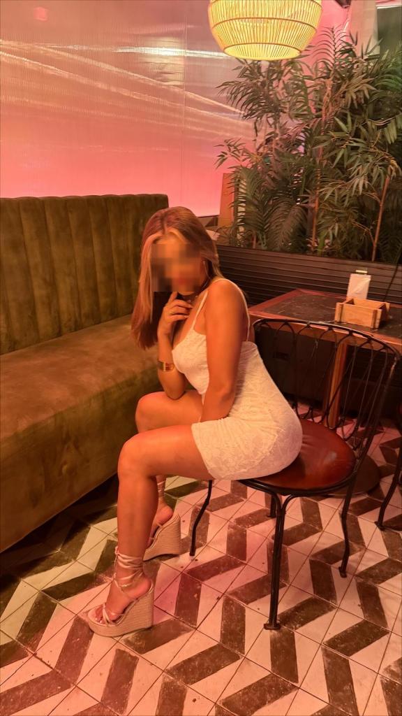 745088973: Chica busca chico en Zaragoza