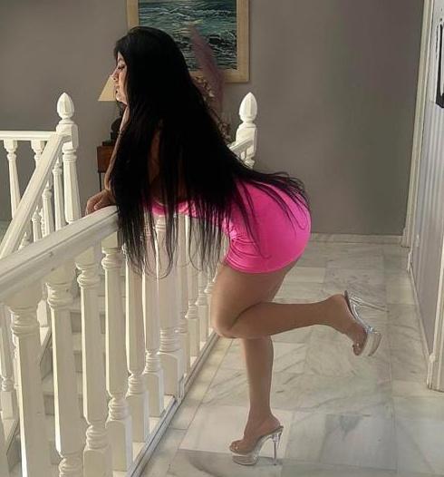 661219039: Chica busca chico en Sevilla