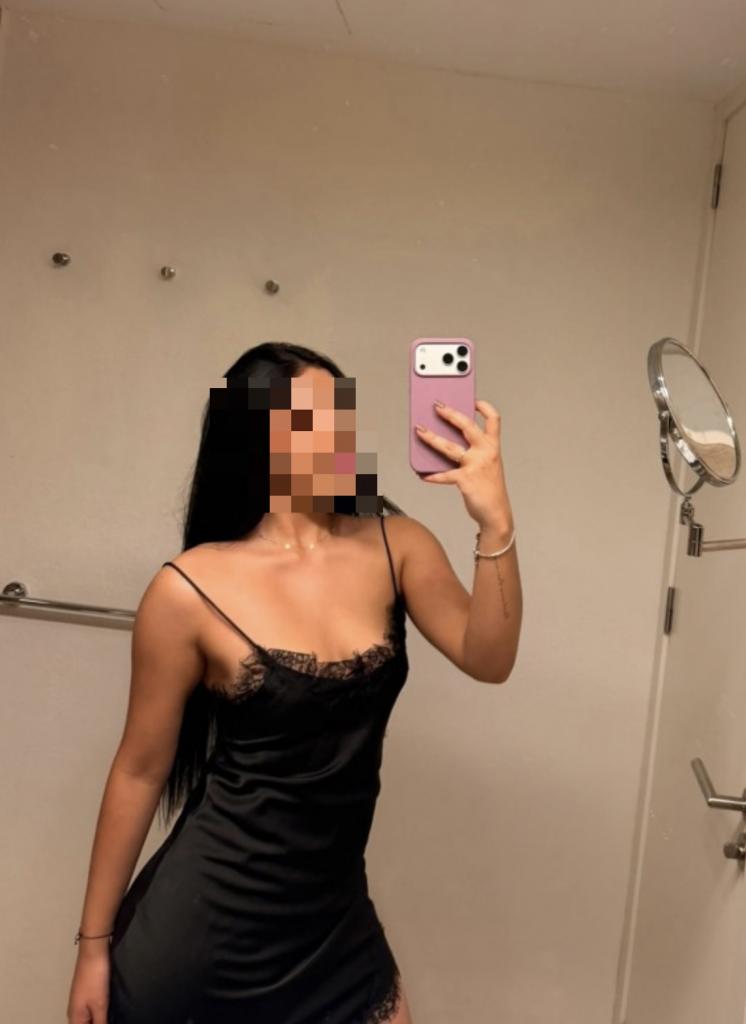 745002097: Chica busca chico en Menorca