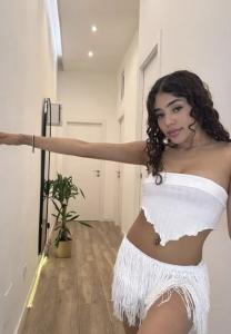 684723866: Chica busca chico en Málaga