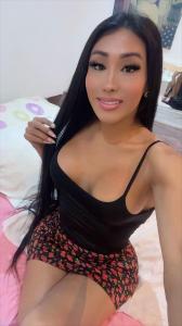 607208692: Transexual en Gerona