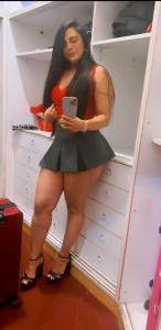 631187448: Chica busca chico en Gerona