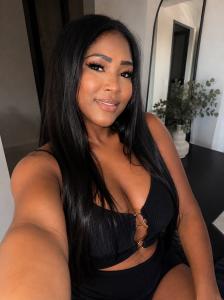 613806127: Chica busca chico en Pontevedra