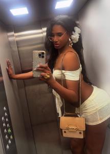 673044708: Transexual en Málaga