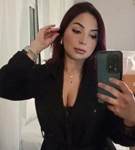 614381386: Chica busca chico en Málaga