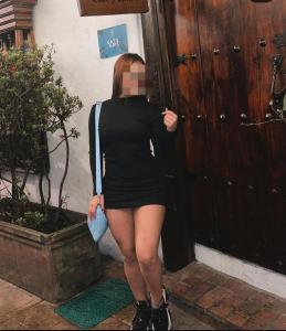 625737181: Chica busca chico en Pontevedra
