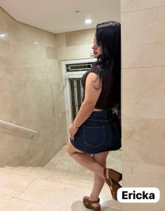 604374286: Chica busca chico en Madrid