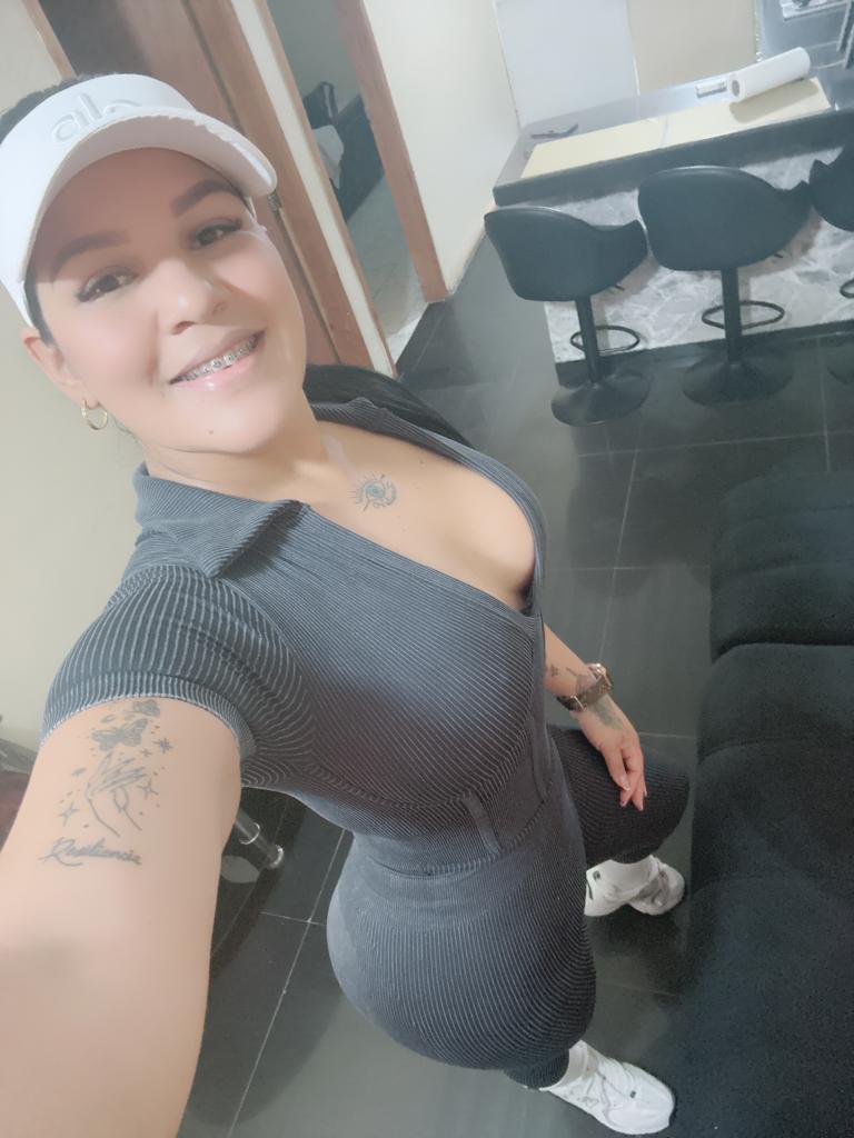 Chica busca chico en Cádiz: 