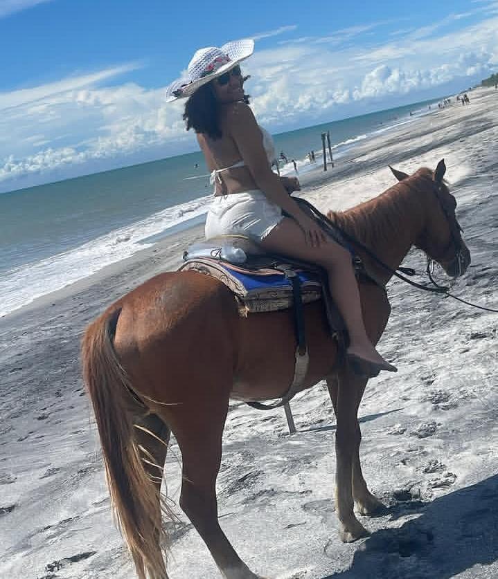 Chica busca chico en Almería: 