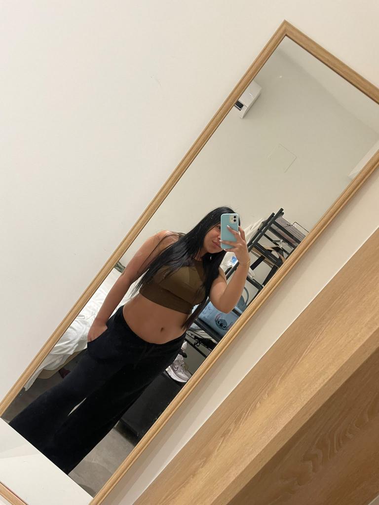 Chica busca chico en Granada: 