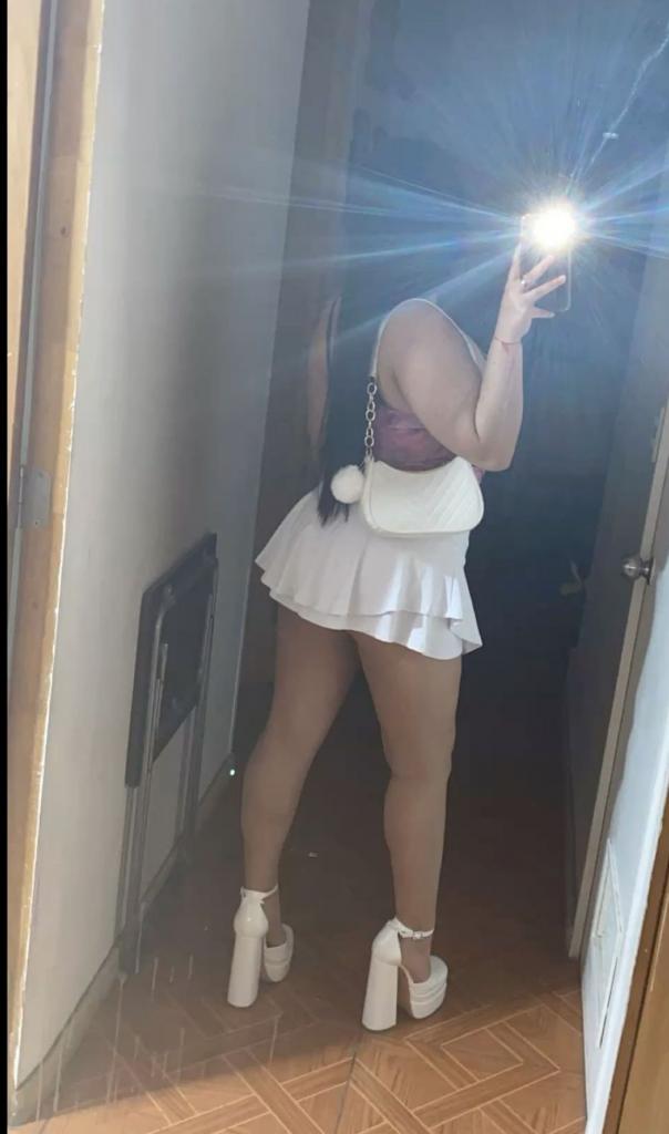 614546184: Chica busca chico en Asturias
