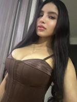 613893406: Chica busca chico en La Coruña