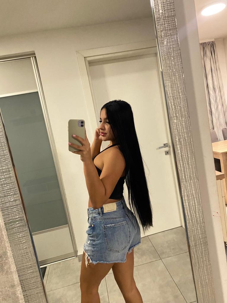 Chica busca chico en Tenerife: 