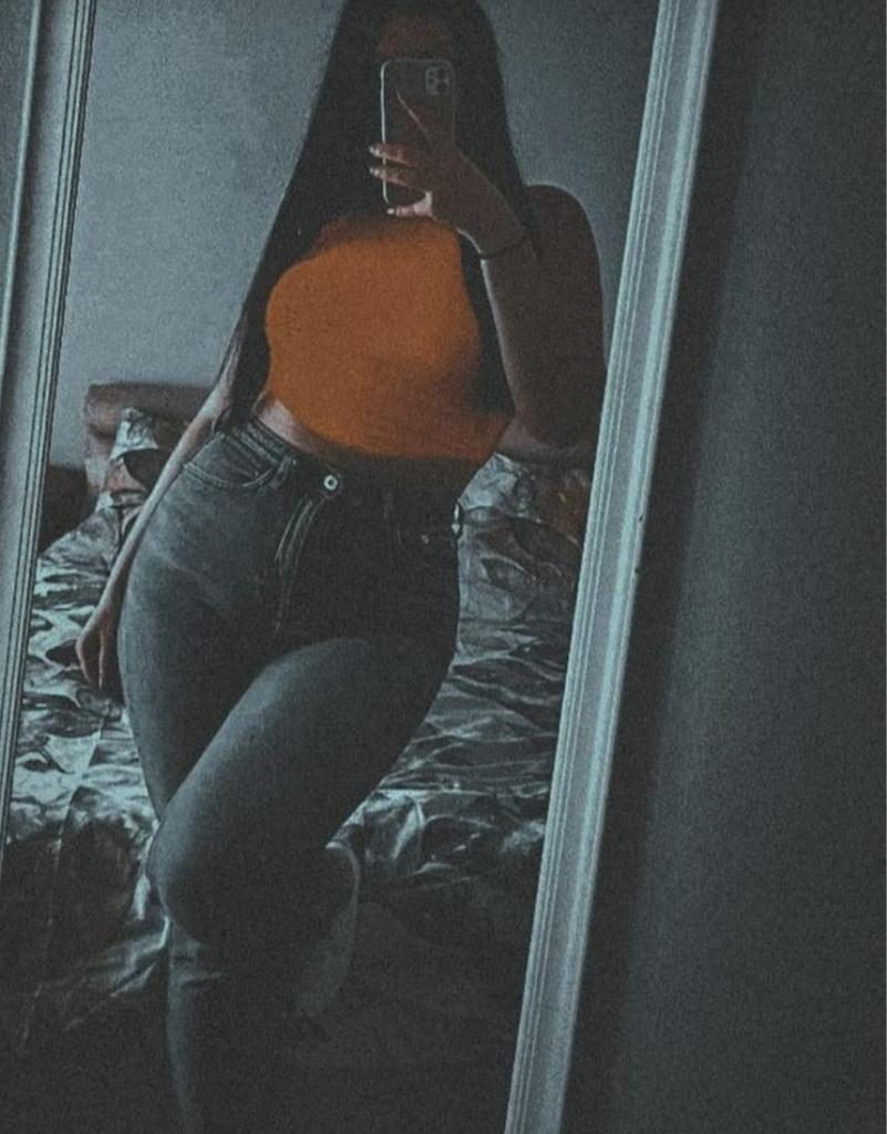 Chica busca chico en Murcia: 